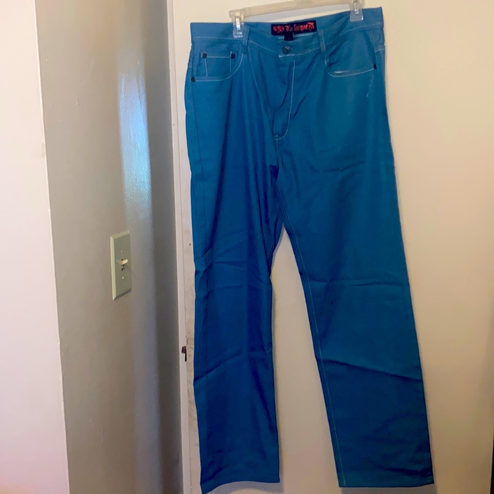 Blac Lacquer Blue washed jeans